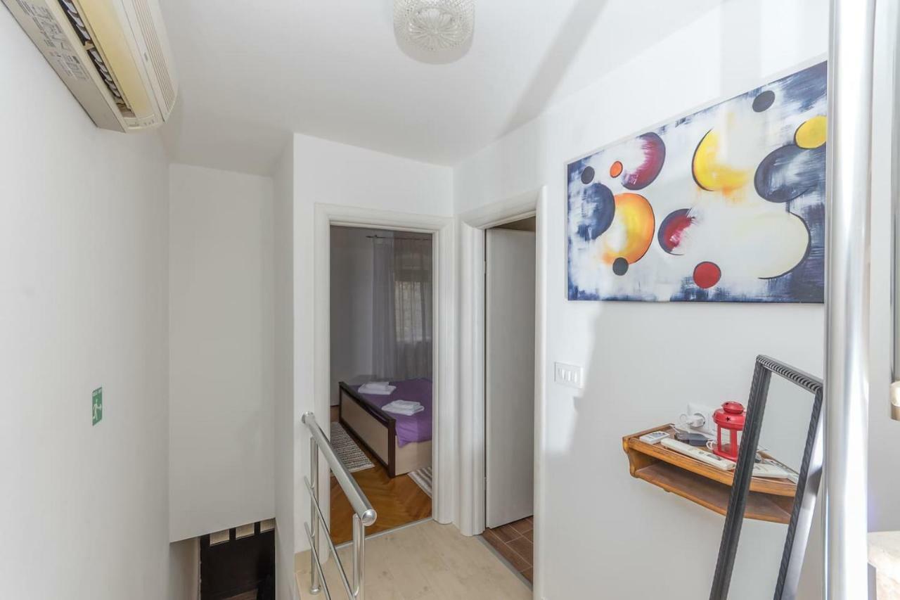 Dalmatinska Kuca Blanka Villa Kastela Ngoại thất bức ảnh