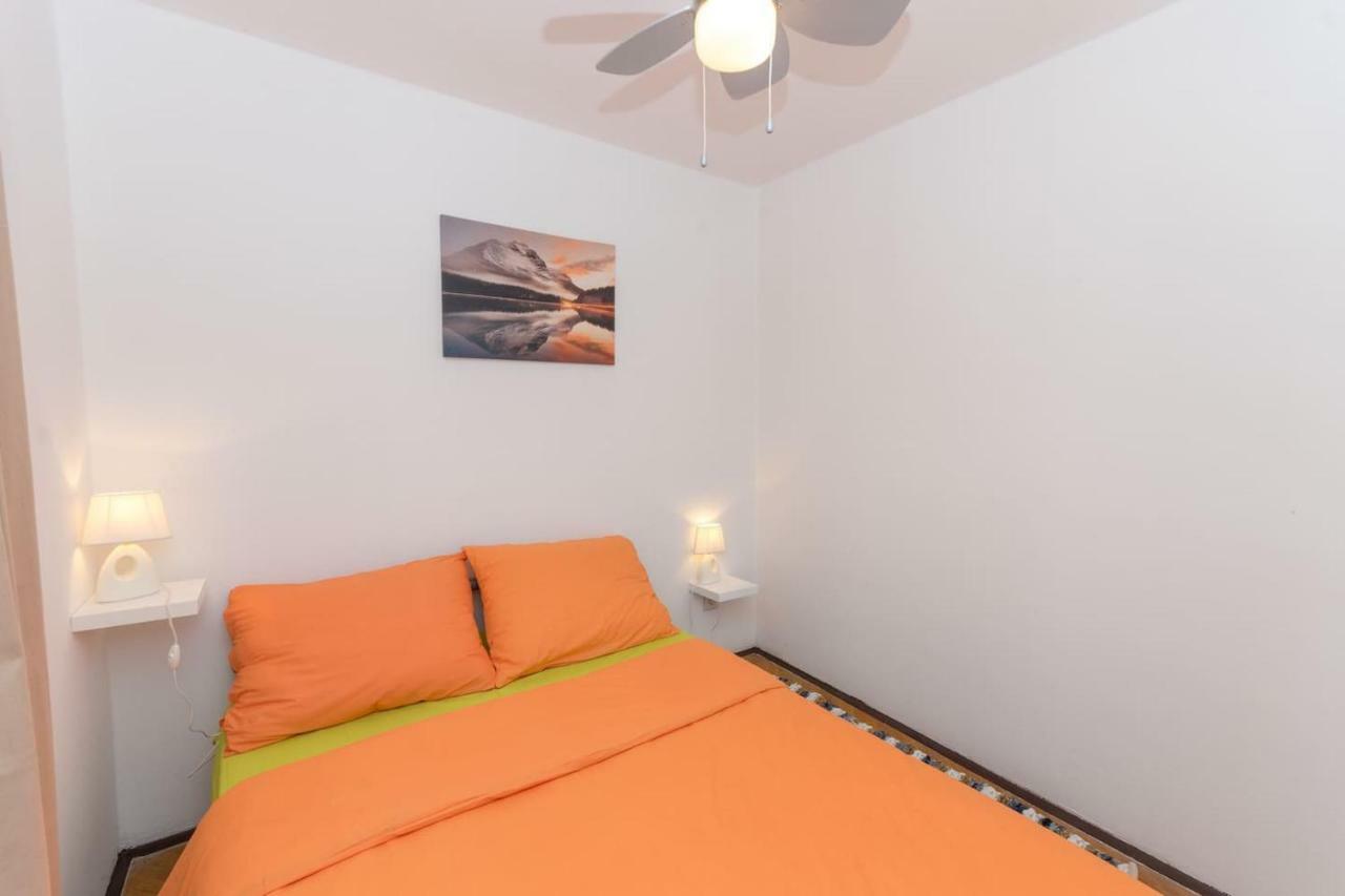 Dalmatinska Kuca Blanka Villa Kastela Ngoại thất bức ảnh