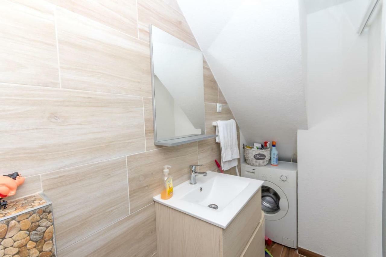 Dalmatinska Kuca Blanka Villa Kastela Ngoại thất bức ảnh